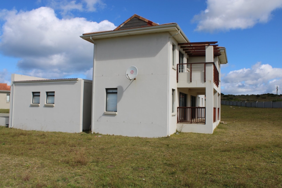 4 Bedroom Property for Sale in Kidds Beach Eastern Cape